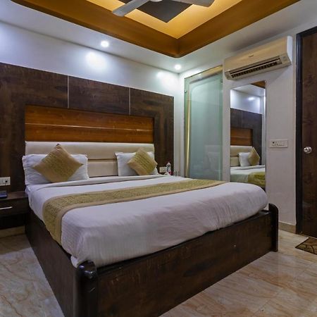 Hotel The Amour Dx Near Igi Airport Delhi Ню Делхи Екстериор снимка