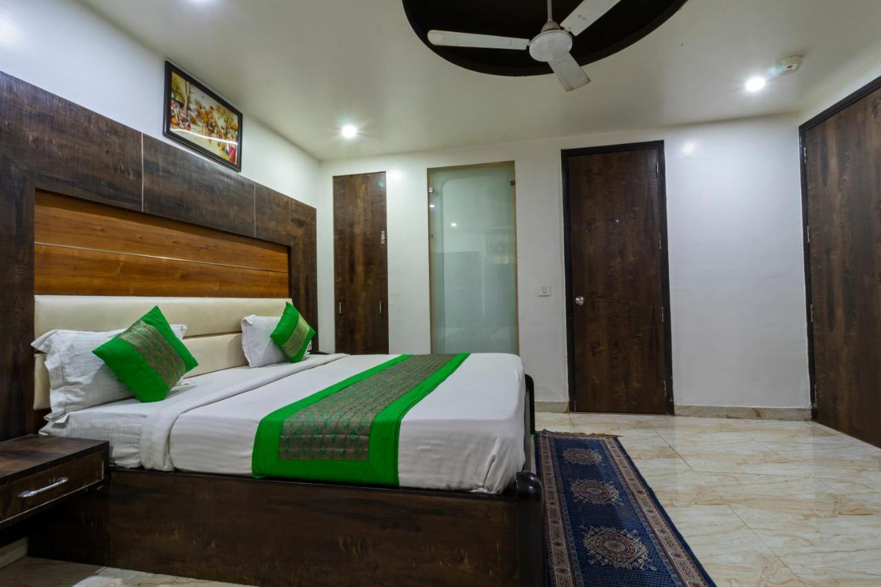 Hotel The Amour Dx Near Igi Airport Delhi Ню Делхи Екстериор снимка