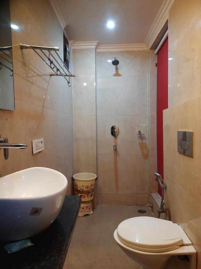Hotel The Amour Dx Near Igi Airport Delhi Ню Делхи Екстериор снимка