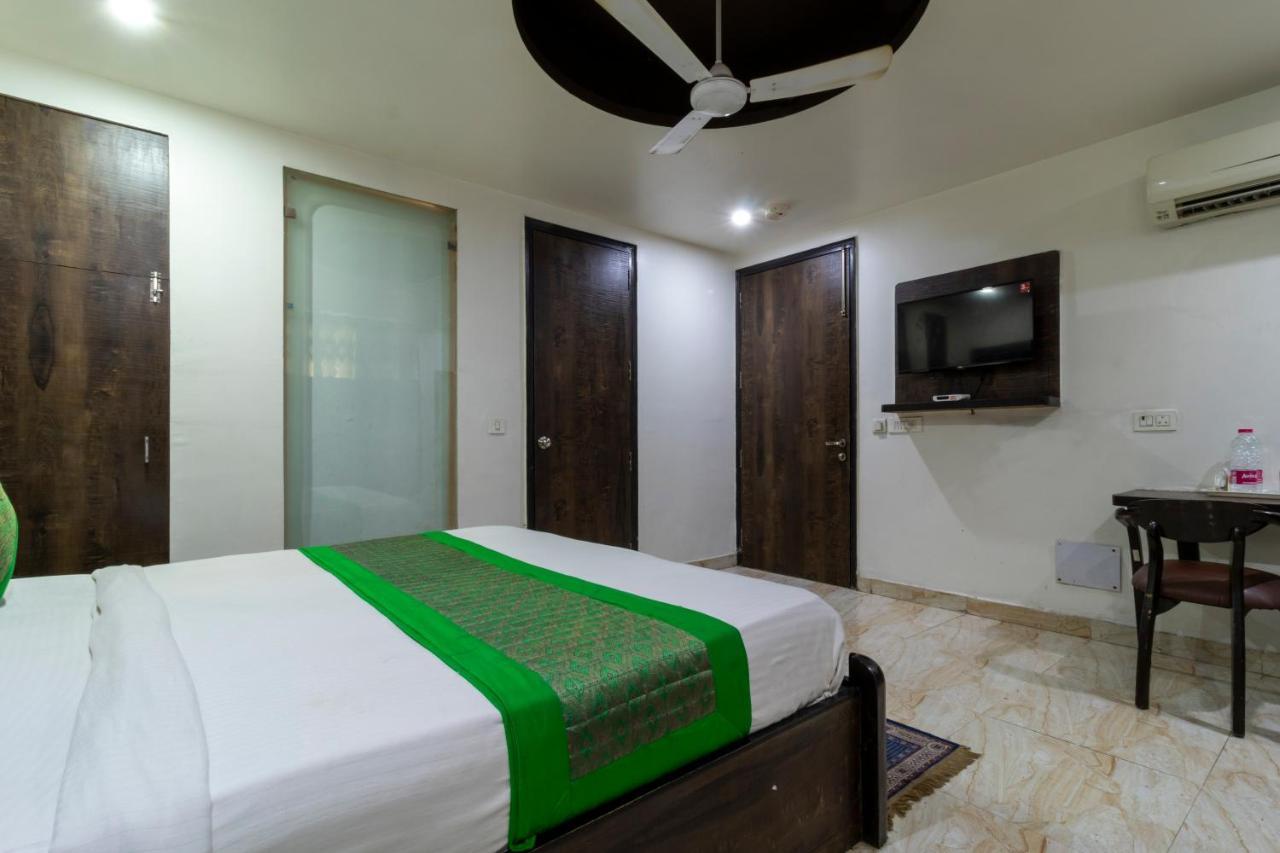 Hotel The Amour Dx Near Igi Airport Delhi Ню Делхи Екстериор снимка