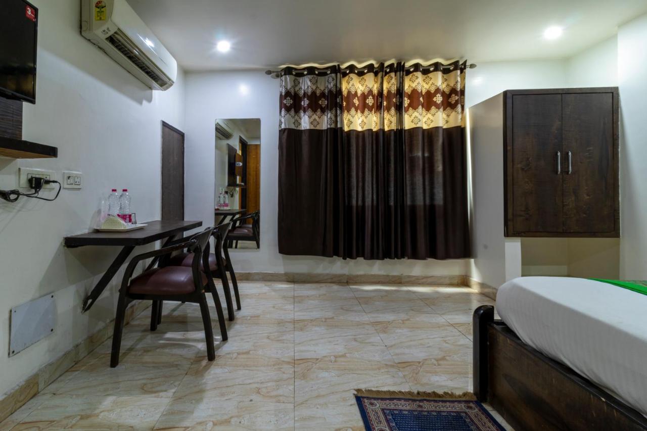 Hotel The Amour Dx Near Igi Airport Delhi Ню Делхи Екстериор снимка