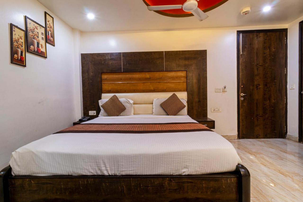 Hotel The Amour Dx Near Igi Airport Delhi Ню Делхи Екстериор снимка